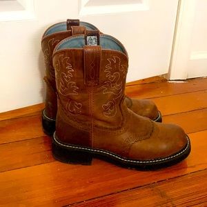 Ariat cowgirl boots